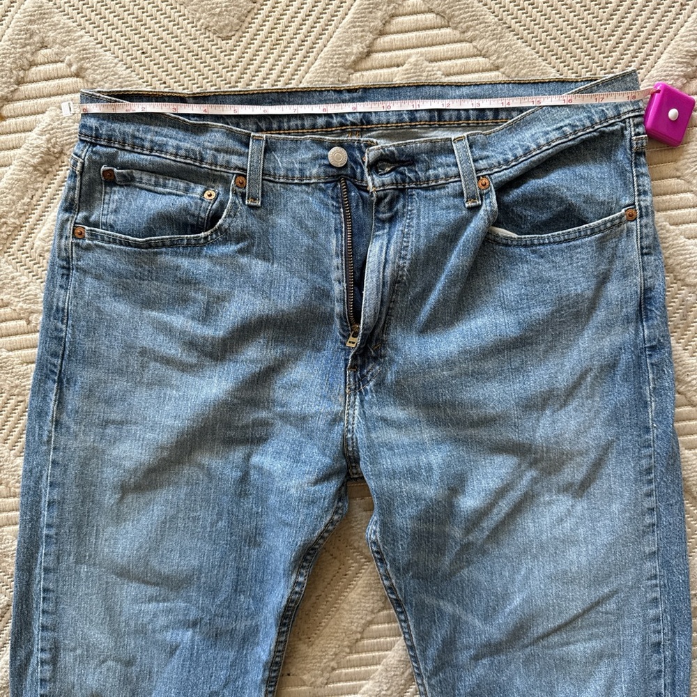 Levi's Men's Light Blue Straight Jeans